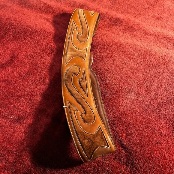 Vintage Brown Leather Fashion Belt - Picture 2 of 13